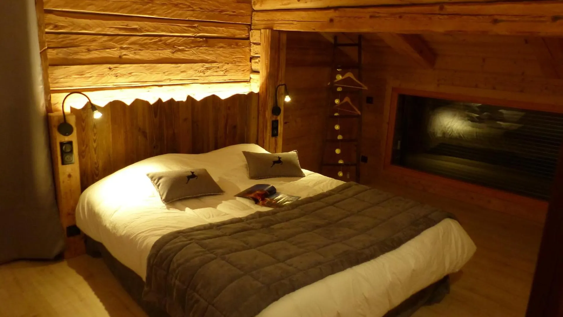 Appartement 4* Pour 10 Pers. Avec Cheminee Et Bain Norvegien, Proche Pistes - Le Grand-Bornand - Fr-1-467-100 0*,  Fransa